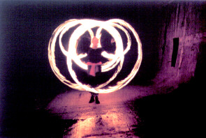 Show Fackeljongleure